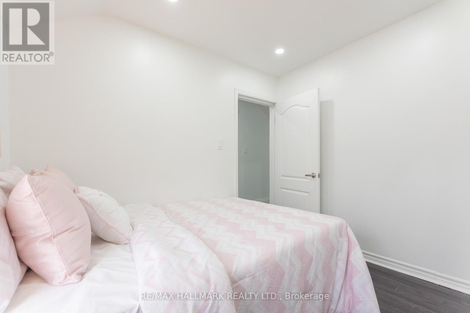 Photo 13 of 106 Willow Avenue, Toronto ON