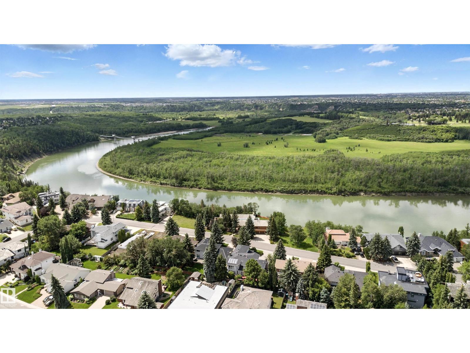 Photo 33 of 4632 151 St Nw, Edmonton AB
