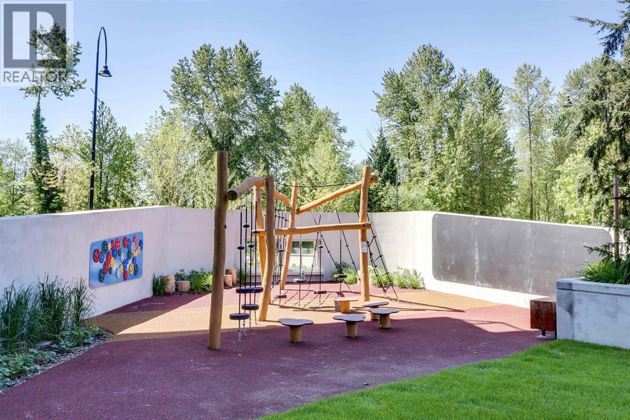 2207 200 KLAHANIE COURT, West Vancouver