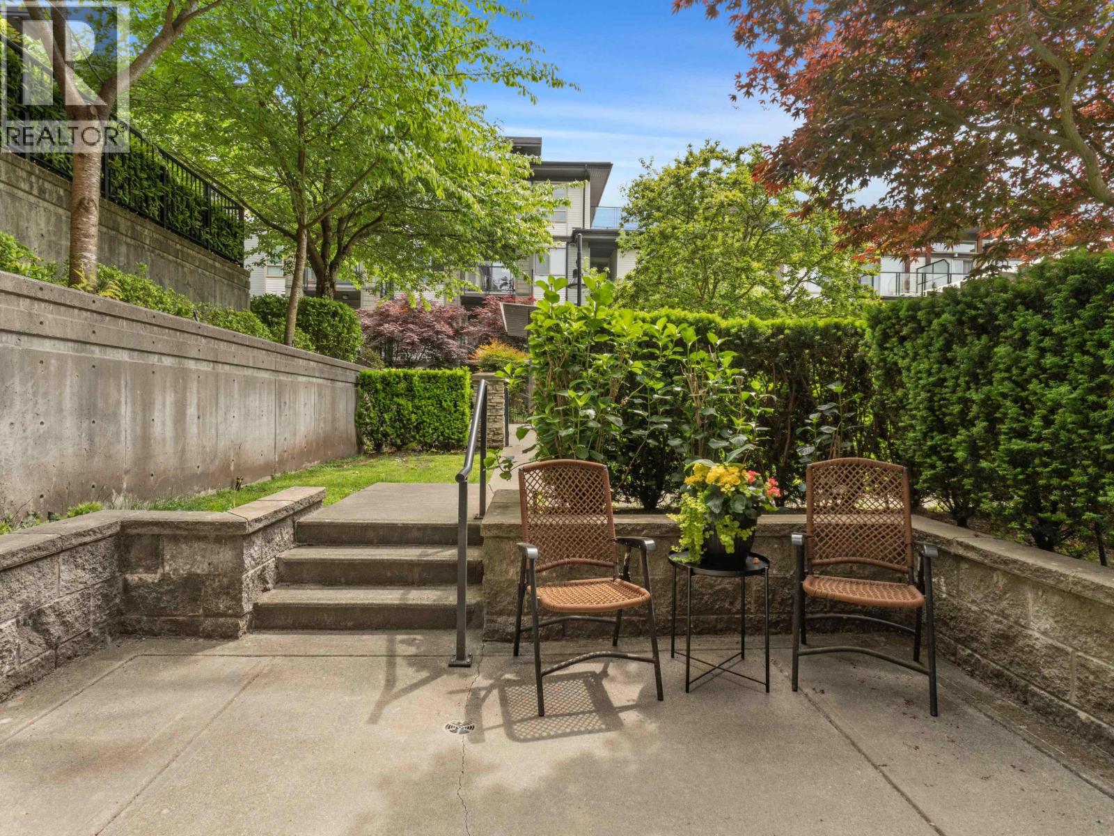 Photo 6 of 208 7428 Byrnepark Walk, Burnaby BC