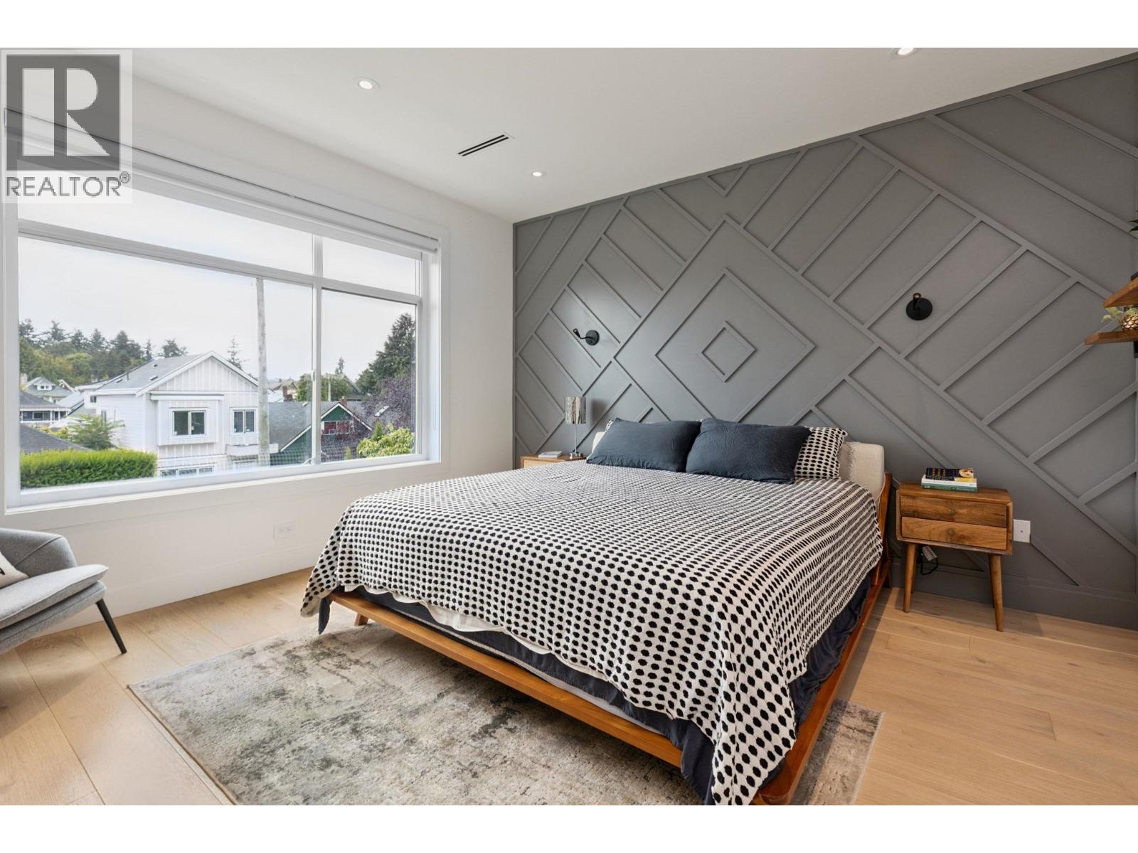 Photo 24 of 1 1621 E 11 Th Avenue, Vancouver BC