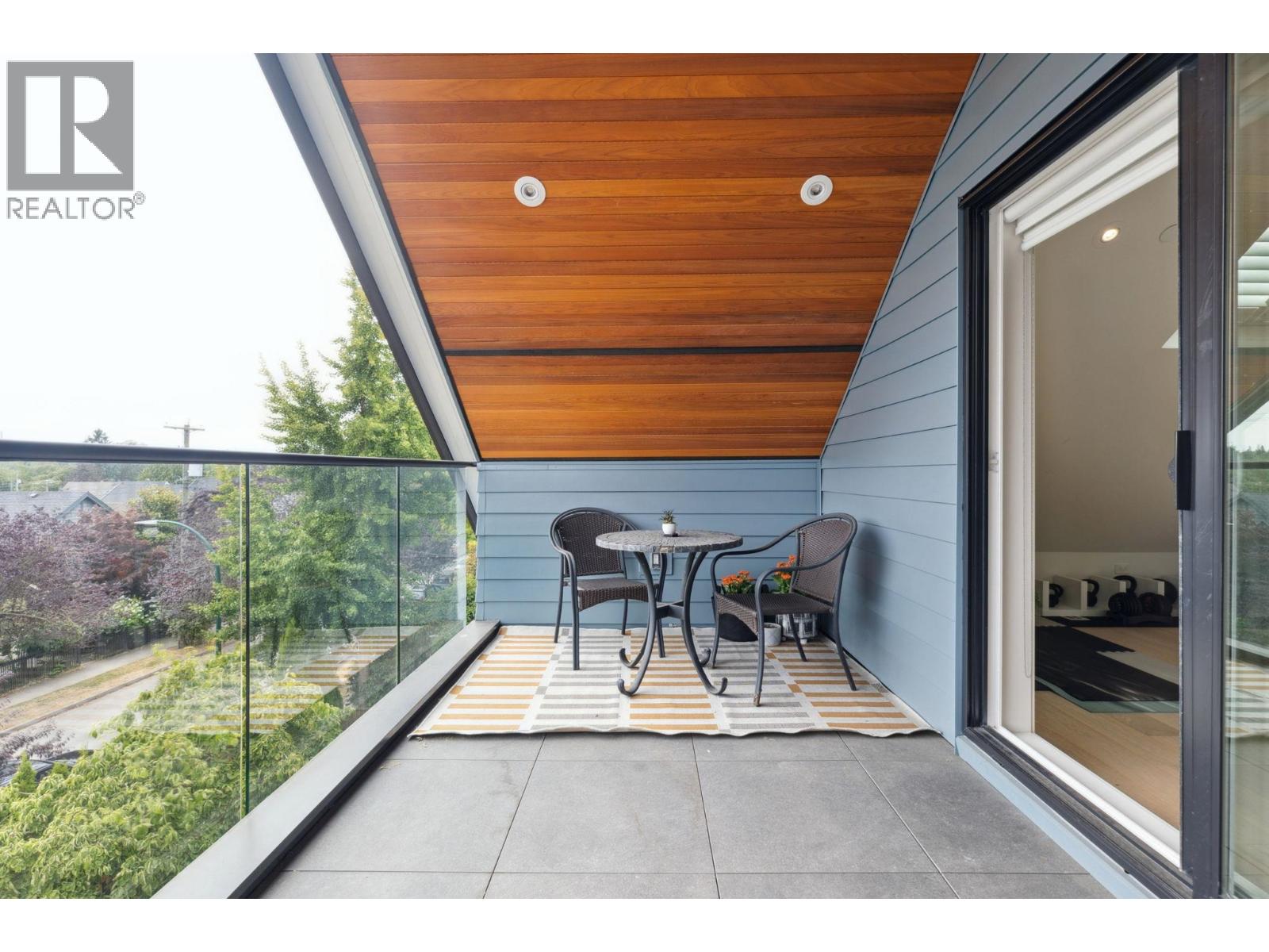 Photo 38 of 1 1621 E 11 Th Avenue, Vancouver BC