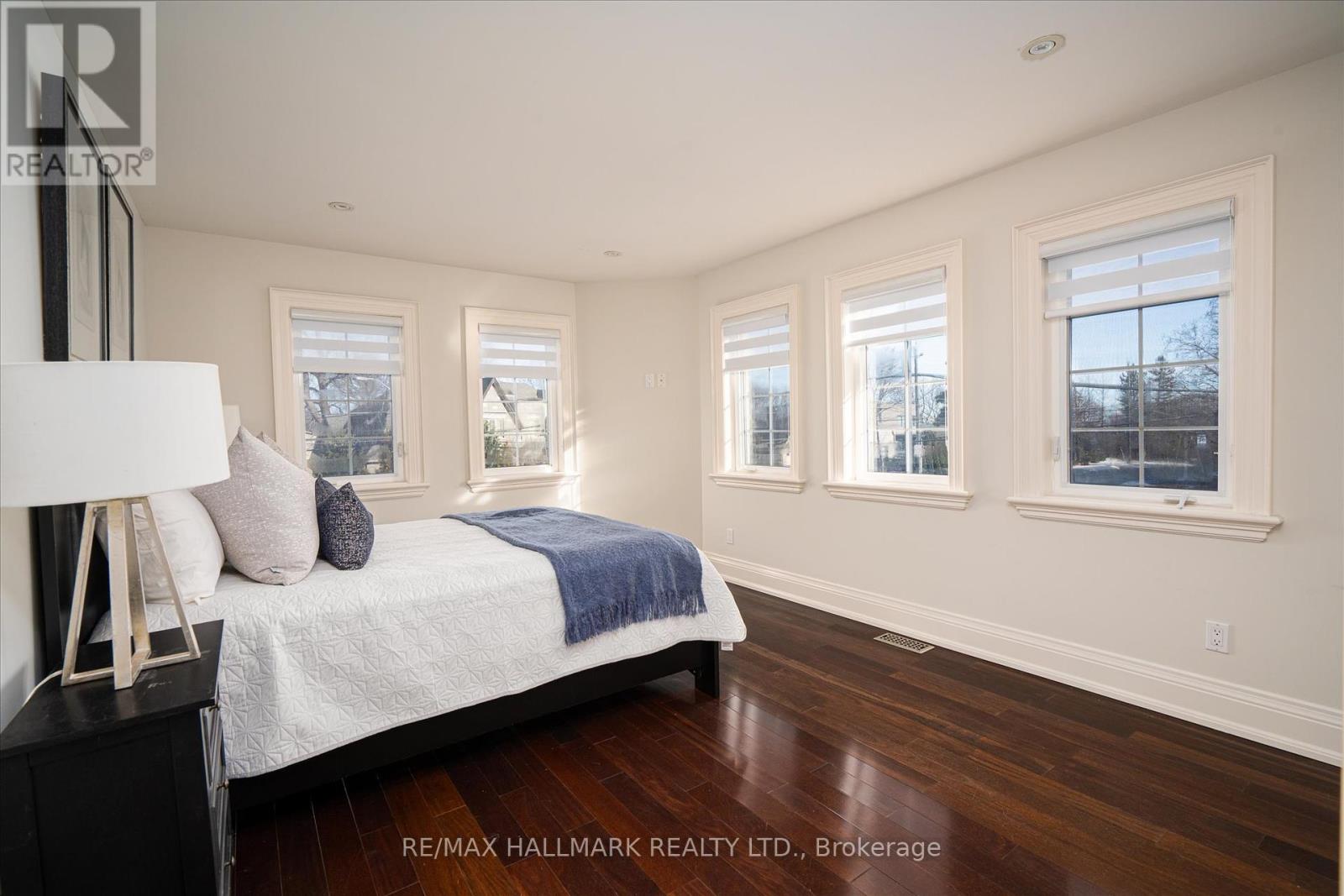 Photo 19 of 92 Hill Crescent, Toronto ON