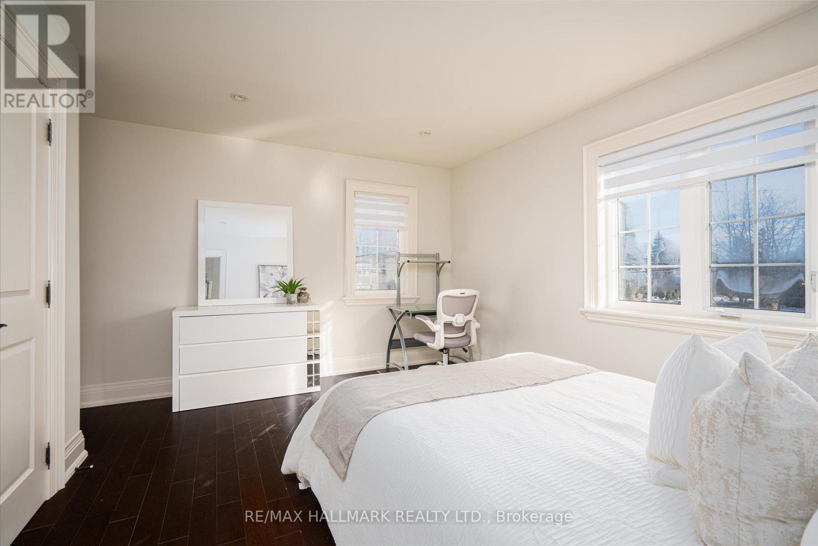 Photo 38 of 92 Hill Crescent, Toronto ON