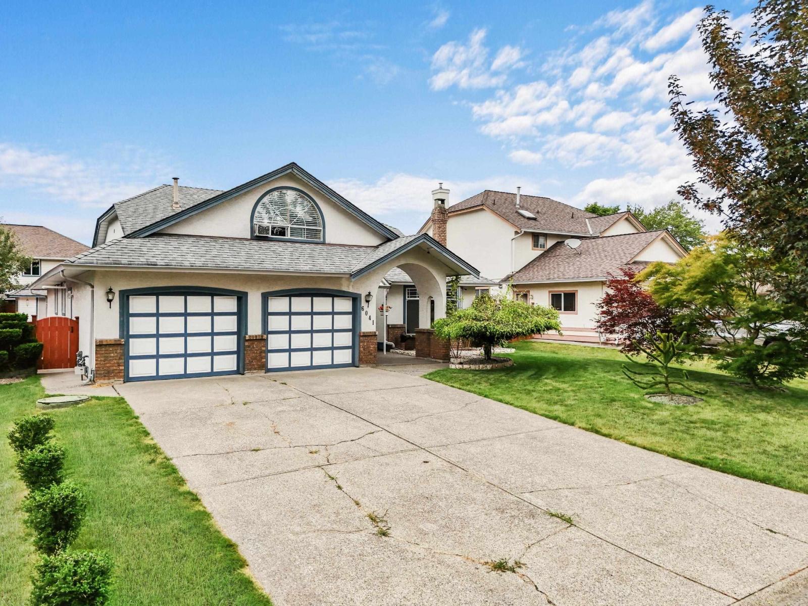 Photo 11 of 6041 186 Street, Surrey BC