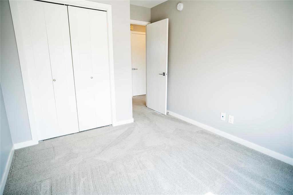 Photo 10 of 131 Arbourwood Court, Winnipeg MB