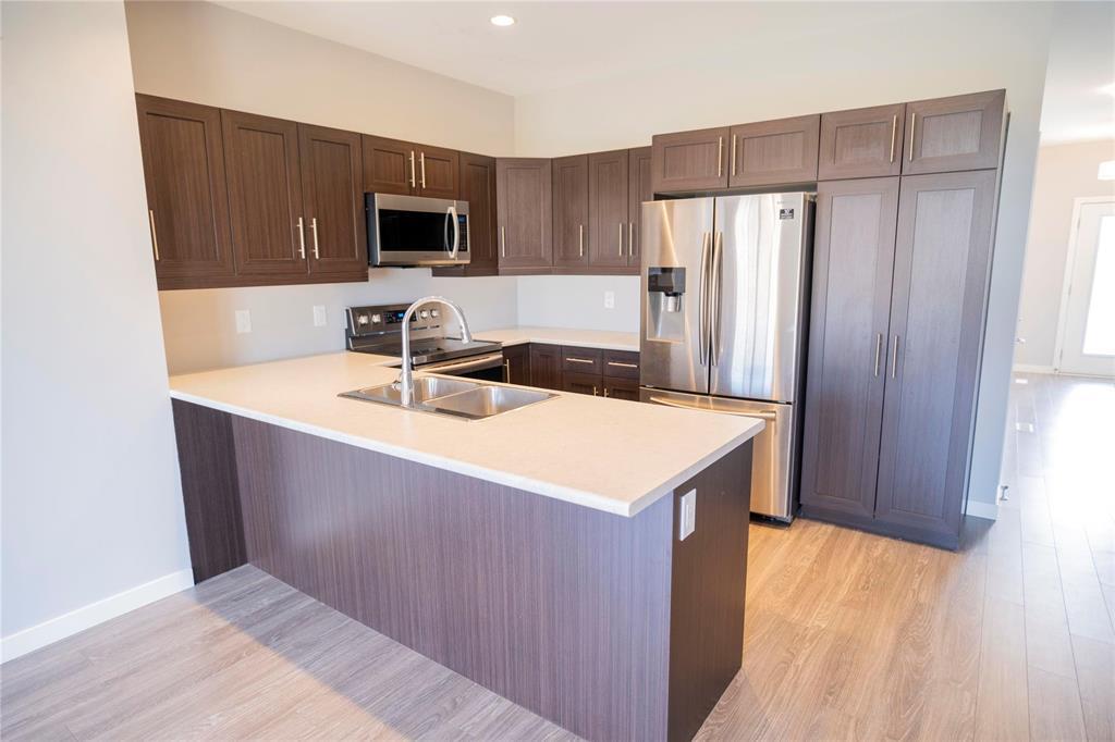 Photo 17 of 131 Arbourwood Court, Winnipeg MB
