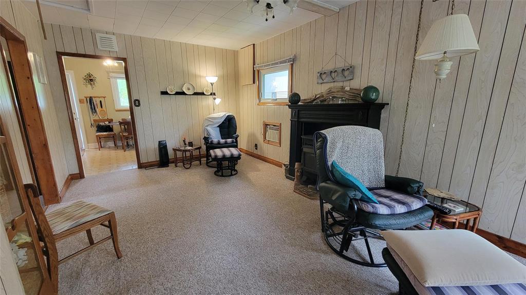 Photo 13 of 35 10th Avenue, Gimli Rm MB