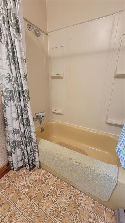 Photo 21 of 35 10th Avenue, Gimli Rm MB