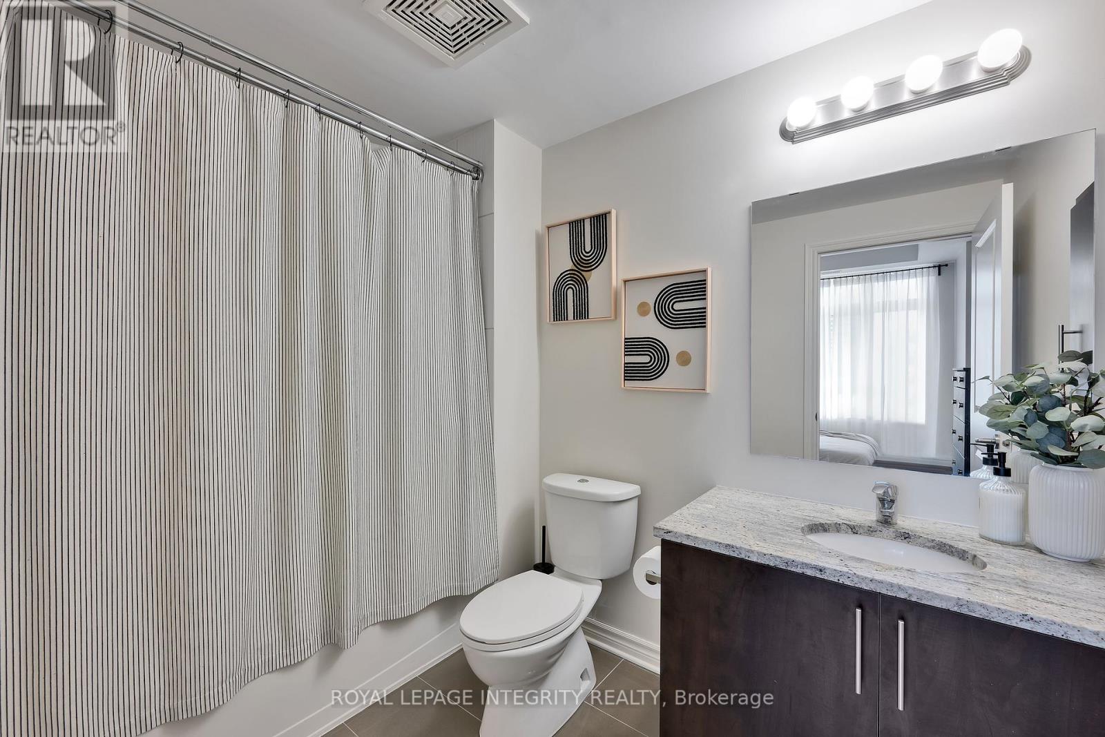 Photo 33 of 507 429 Kent Street, Ottawa ON