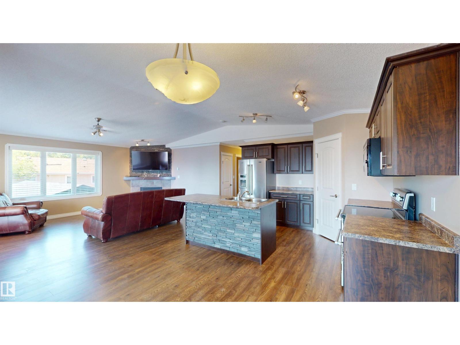 Photo 14 of 525 5 St, Rural Lac Ste Anne County AB