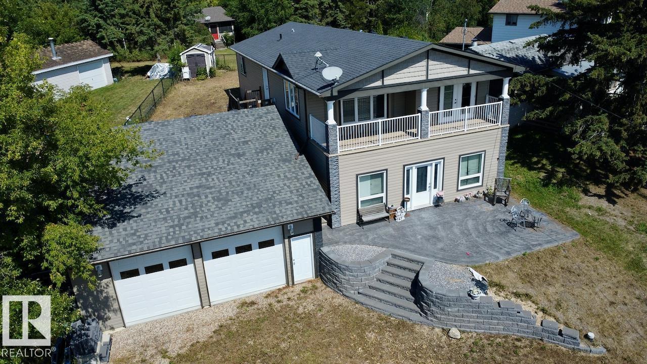 Photo 1 of 525 5 St, Rural Lac Ste Anne County AB