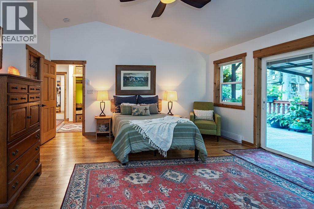 790 & 794 LEWIS Road, Harrop