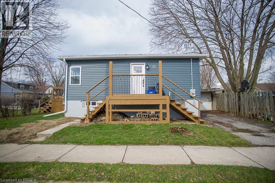 Photo 8 of 20 Park Avenue E, Brantford ON