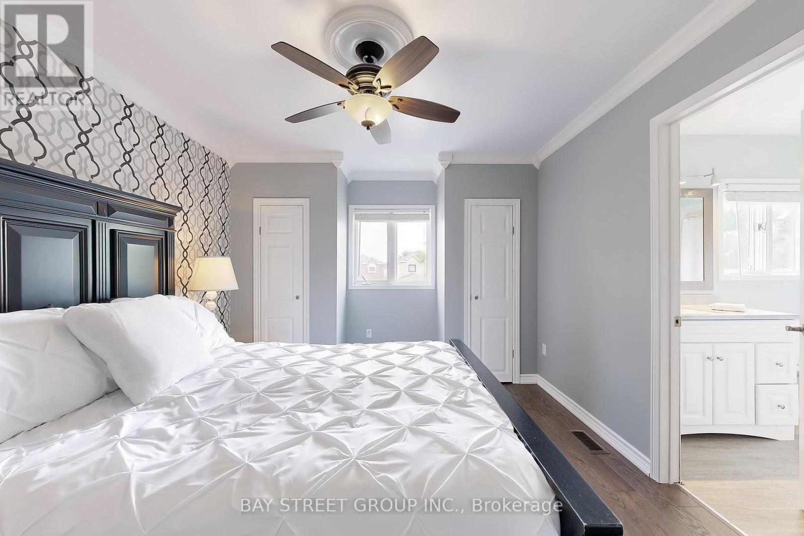Photo 33 of 16 Bates Court, Barrie ON