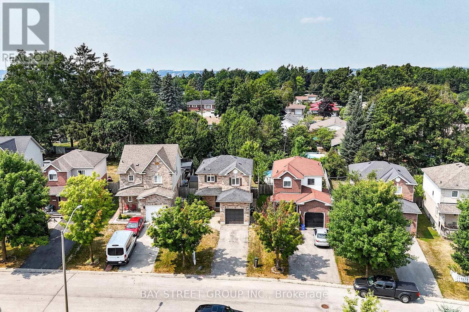 Photo 18 of 16 Bates Court, Barrie ON