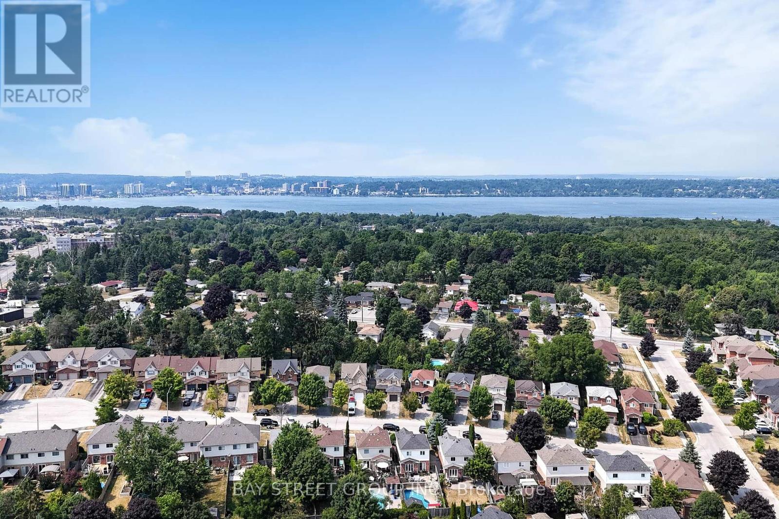 Photo 16 of 16 Bates Court, Barrie ON