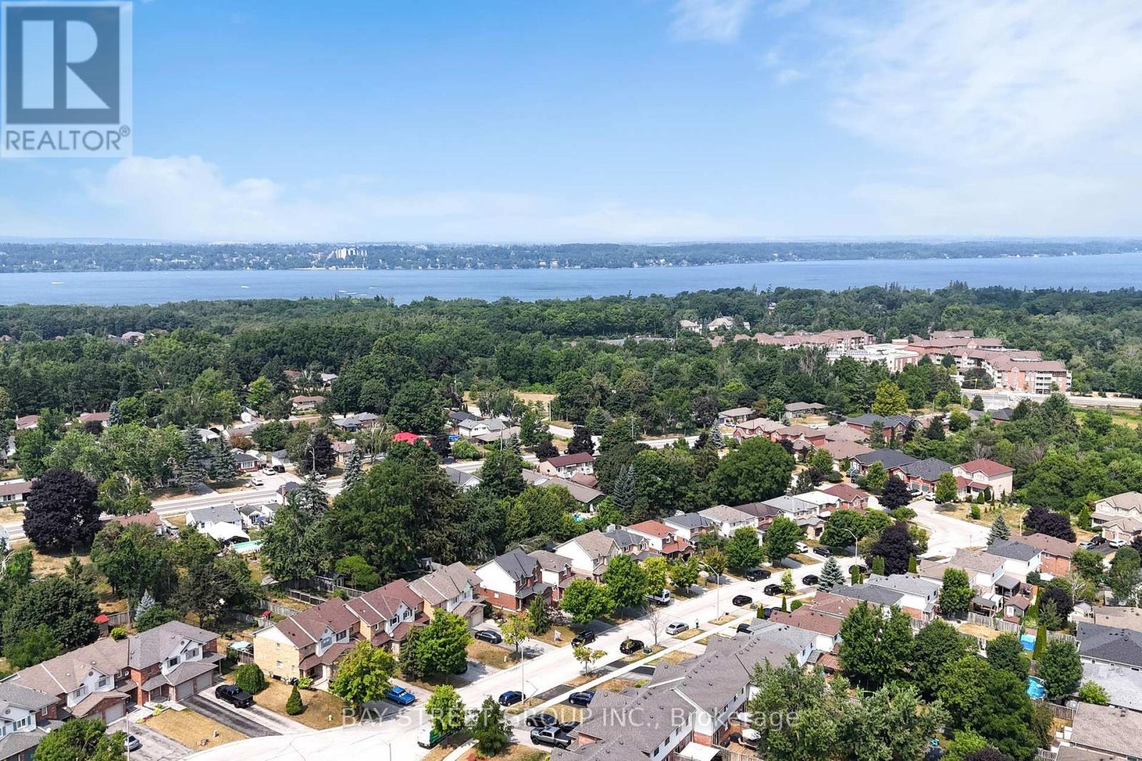 Photo 27 of 16 Bates Court, Barrie ON