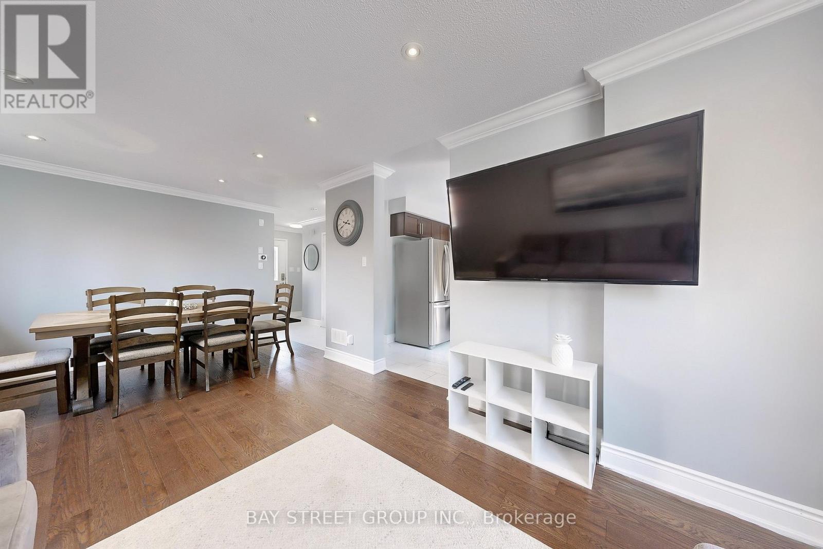 Photo 22 of 16 Bates Court, Barrie ON
