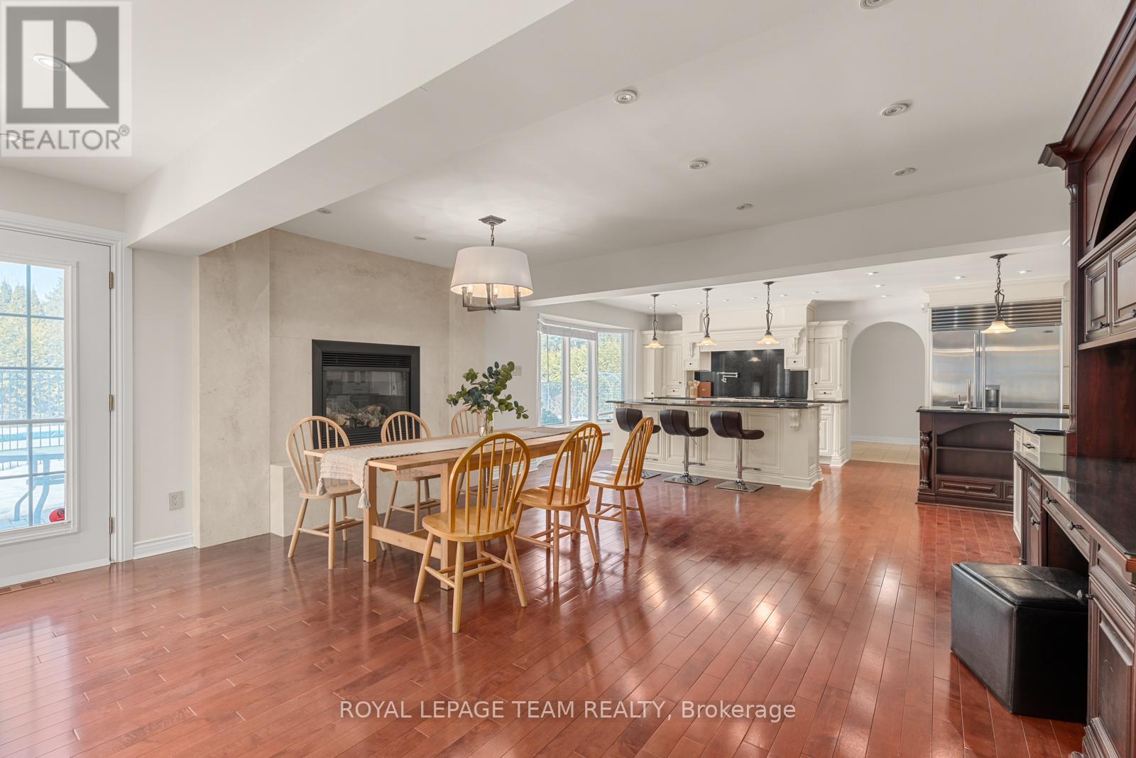 Photo 14 of 48 Cedarhill Drive, Ottawa ON