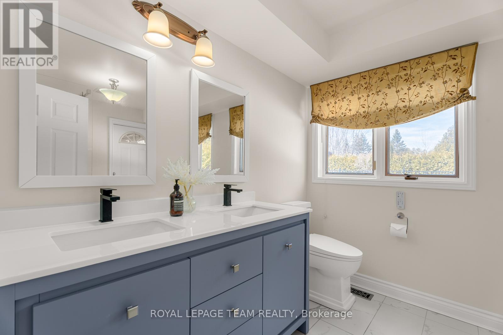Photo 17 of 48 Cedarhill Drive, Ottawa ON