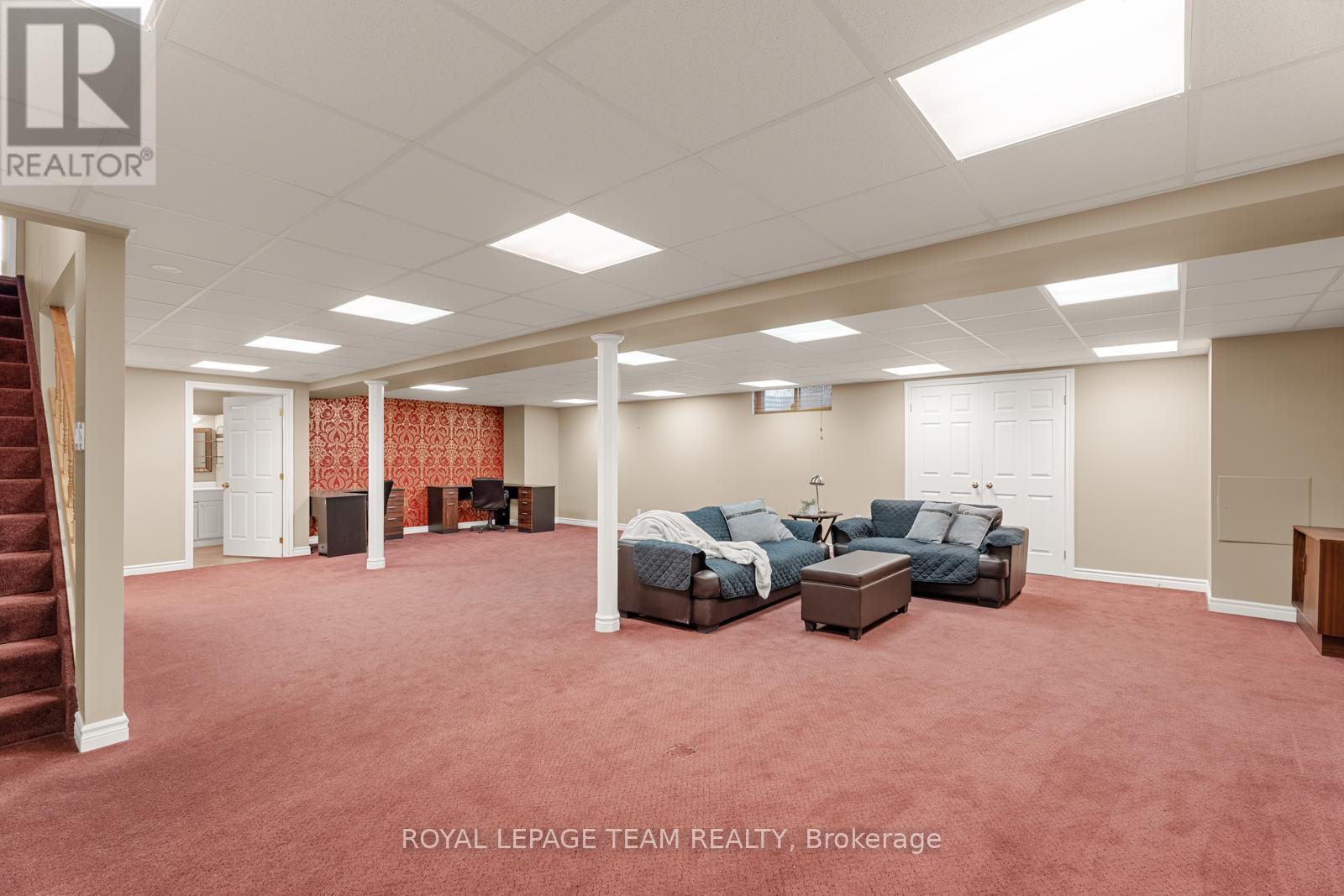 Photo 16 of 48 Cedarhill Drive, Ottawa ON