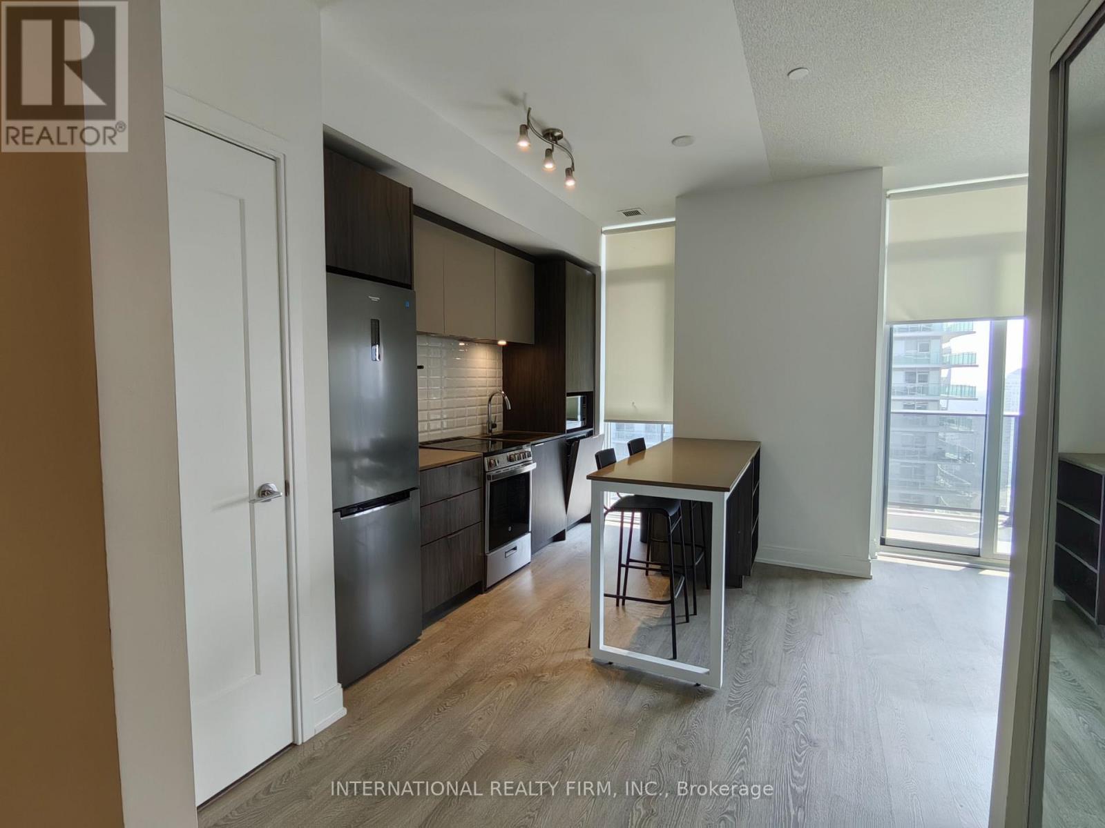 Photo 1 of 3007 70 Annie Craig Drive, Toronto ON