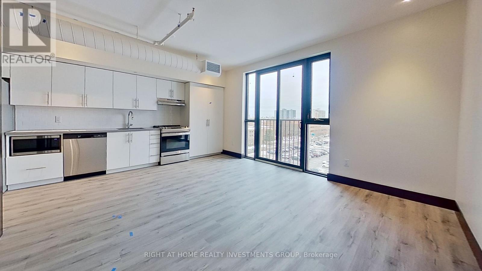Photo 12 of 506 121 King Street E, Hamilton ON