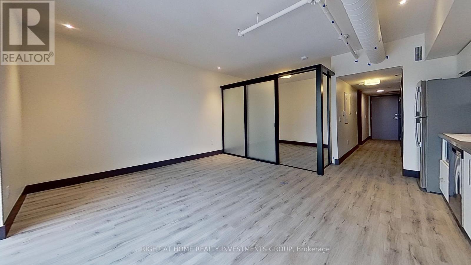 Photo 1 of 506 121 King Street E, Hamilton ON