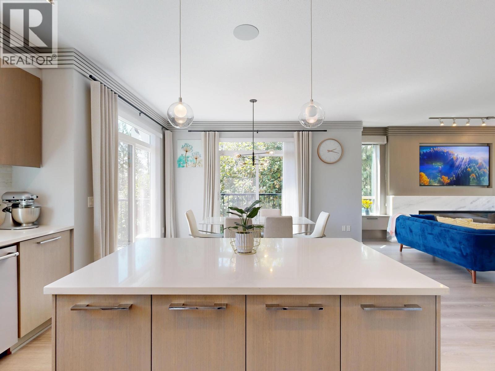 Photo 4 of 1 3500 Burke Village Promenade, Coquitlam BC