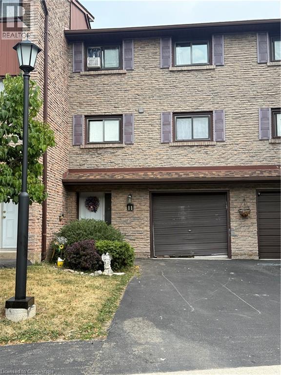 Photo 2 of 1250 Limeridge Road E Unit 11, Hamilton ON