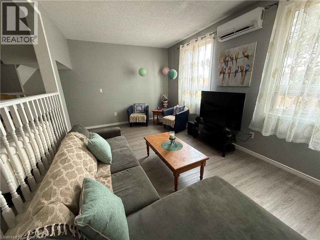 Photo 25 of 1250 Limeridge Road E Unit 11, Hamilton ON
