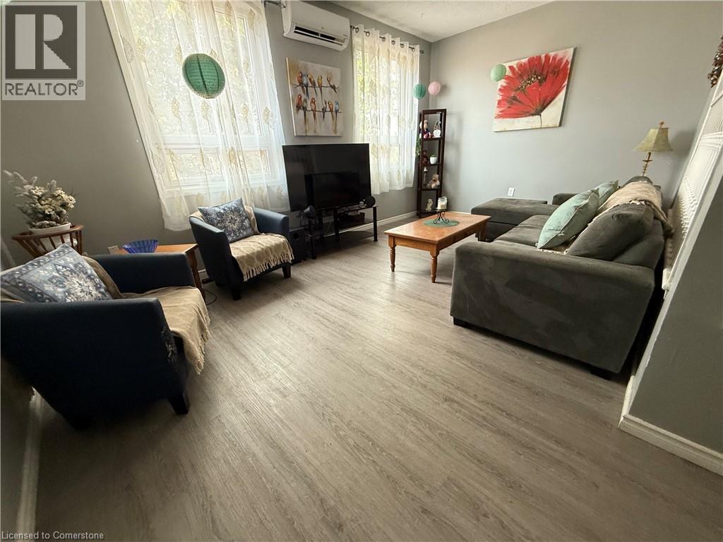 Photo 7 of 1250 Limeridge Road E Unit 11, Hamilton ON