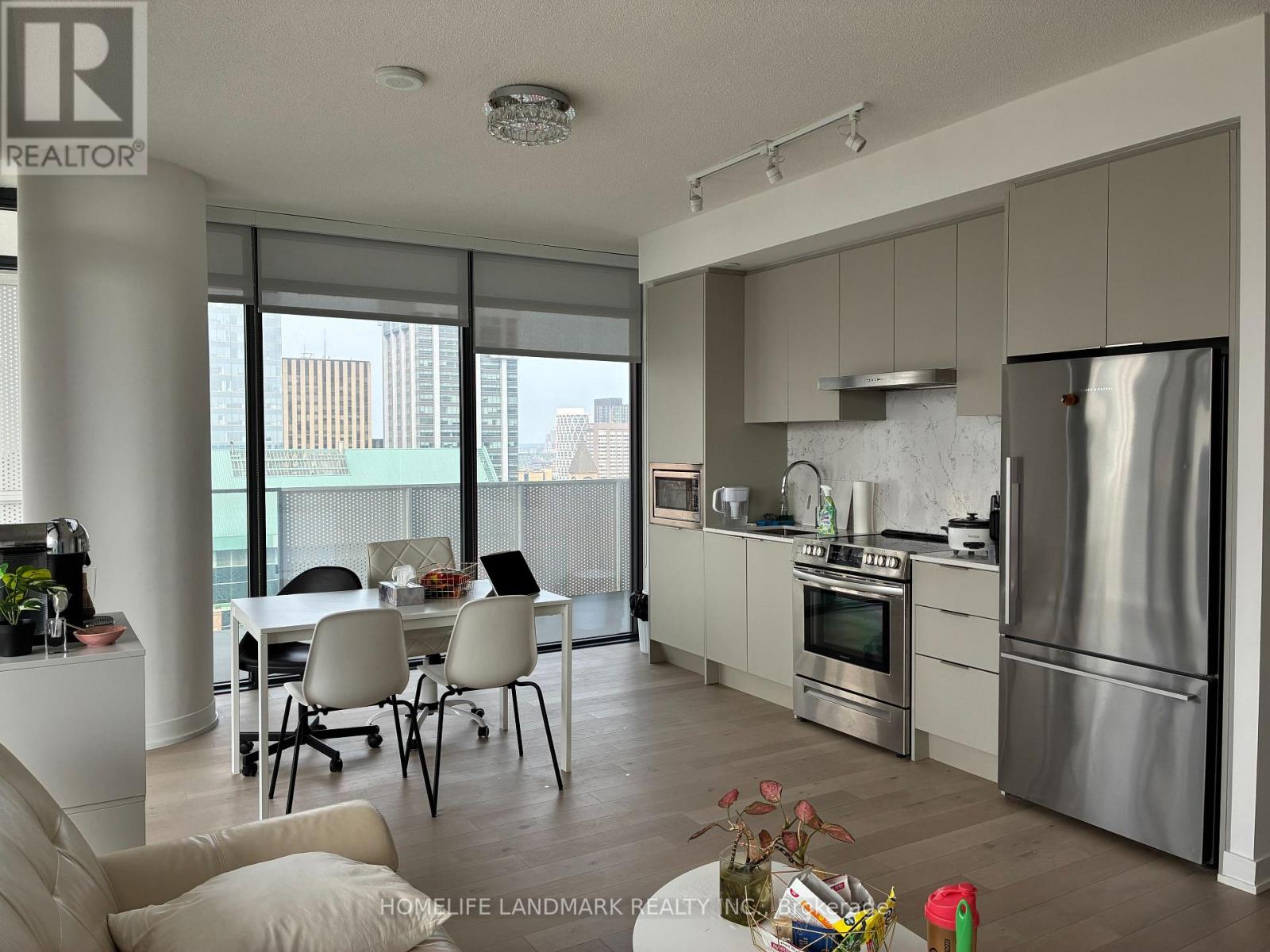 Photo 3 of 2905 25 Richmond Street E, Toronto ON