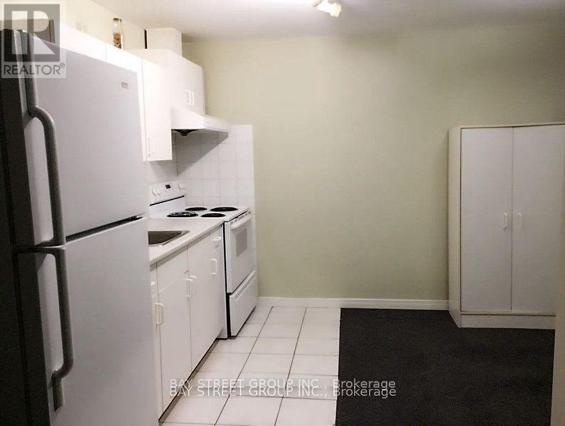 Photo 3 of Bsmt 1720 Village View Place, Mississauga ON