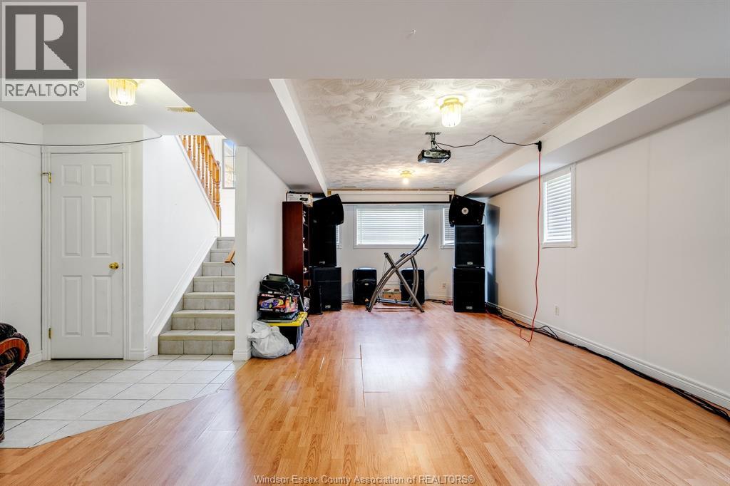 Photo 21 of 166 Sturgeon Meadows, Leamington ON