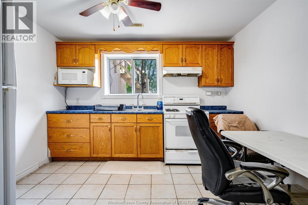 Photo 24 of 166 Sturgeon Meadows, Leamington ON