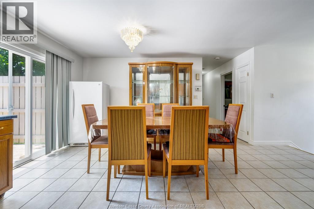 Photo 5 of 166 Sturgeon Meadows, Leamington ON
