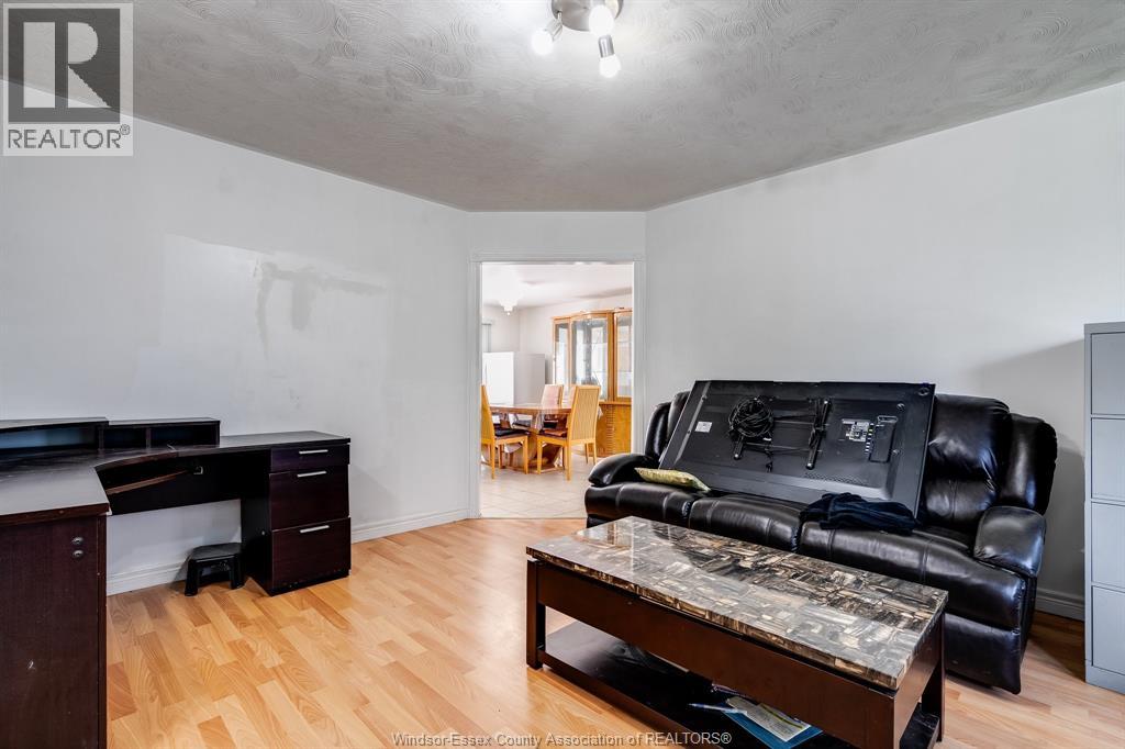 Photo 9 of 166 Sturgeon Meadows, Leamington ON