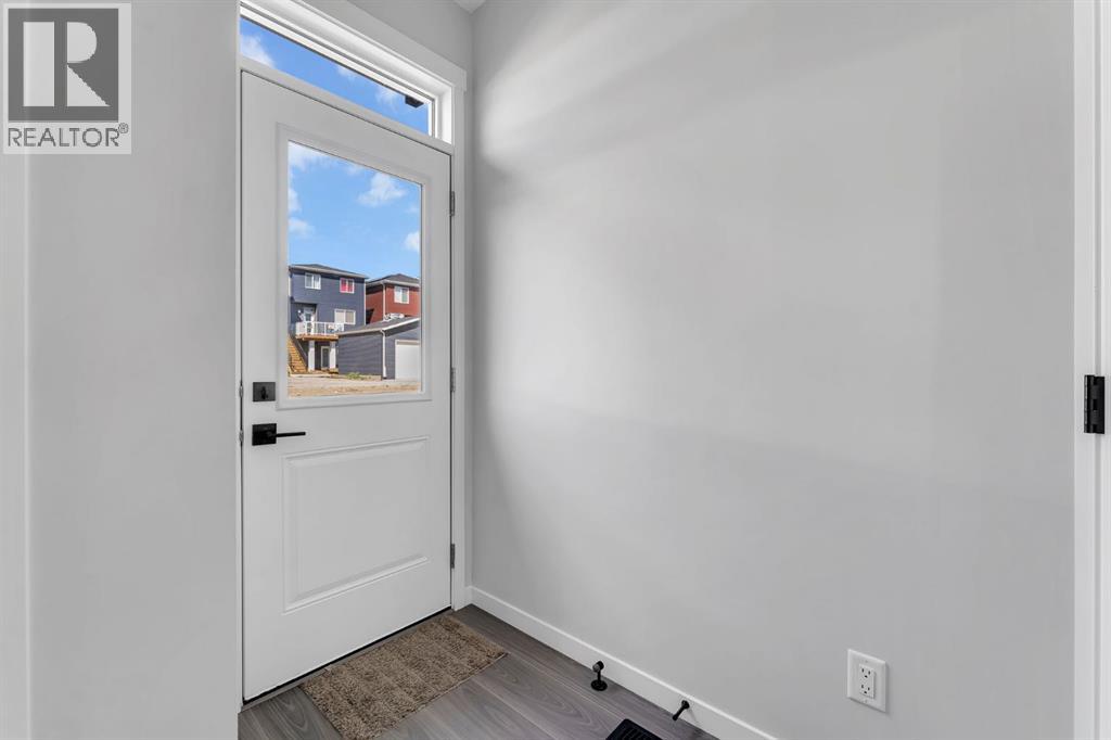 Single Family House for Sale in  Edith Road NW Glacier Ridge Calgary 