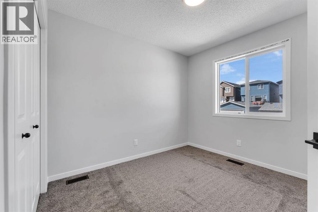 Single Family House for Sale in  Edith Road NW Glacier Ridge Calgary 