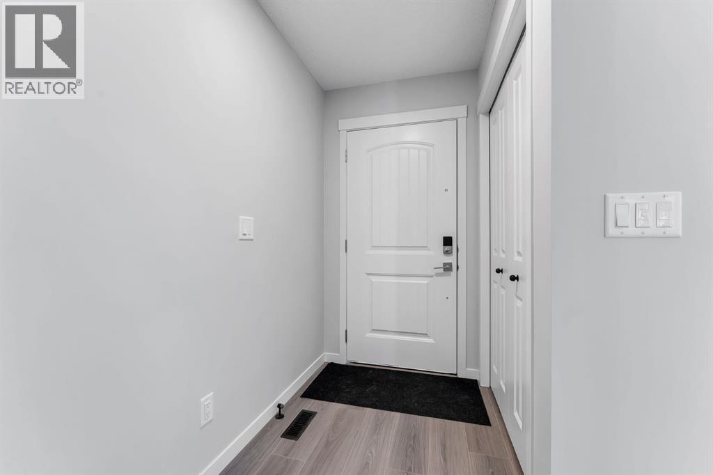 Single Family House for Sale in  Edith Road NW Glacier Ridge Calgary 