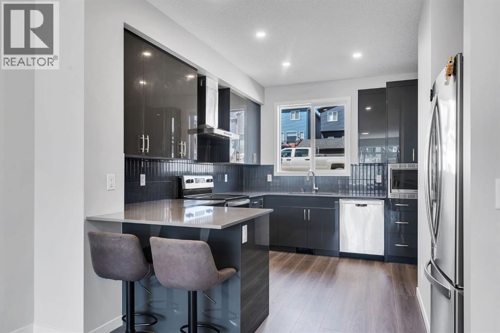 Single Family House for Sale in  Edith Road NW Glacier Ridge Calgary 