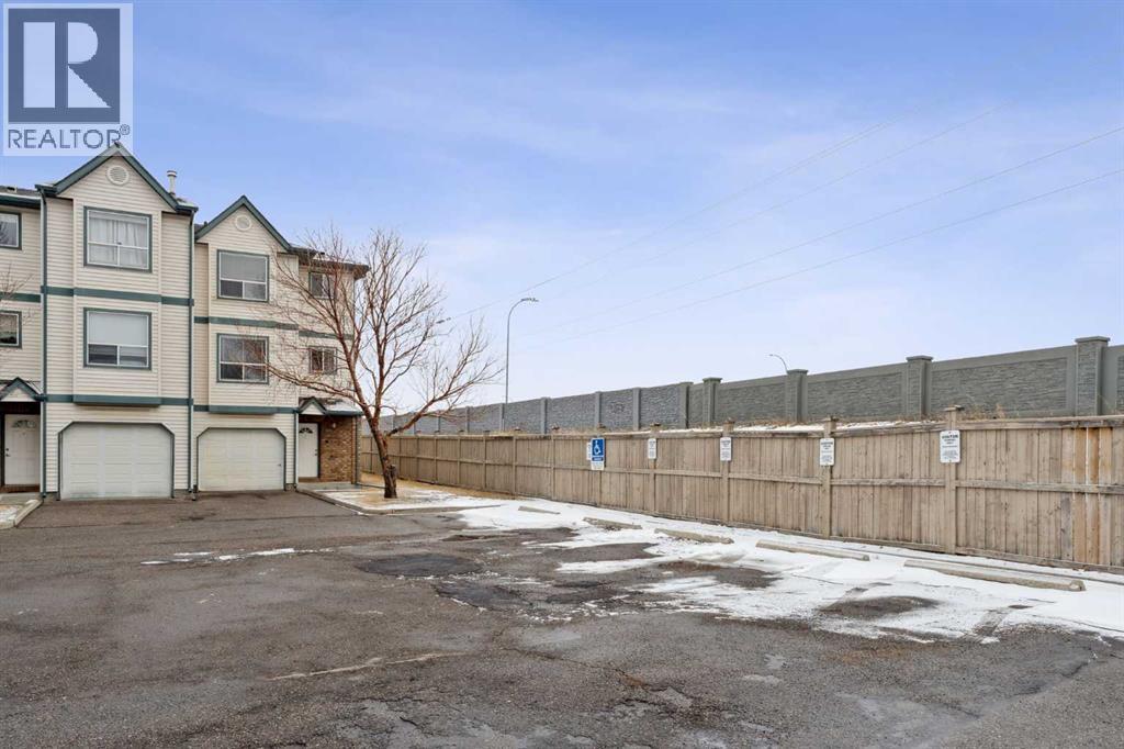Single Family House for Sale in  Anderson Grove SW Cedarbrae Calgary 