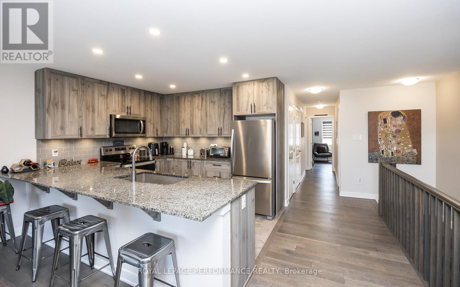 Photo 16 of 816 Bascule Place, Ottawa ON
