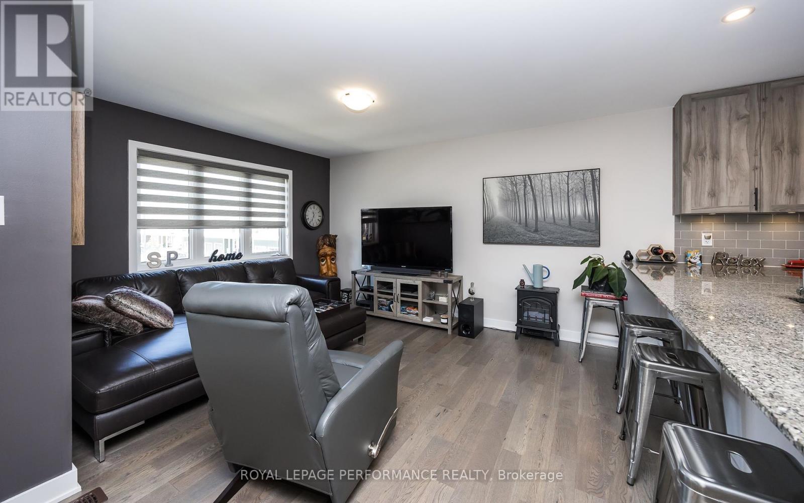 Photo 23 of 816 Bascule Place, Ottawa ON