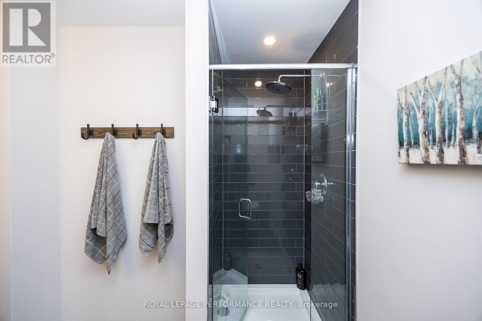 Photo 32 of 816 Bascule Place, Ottawa ON