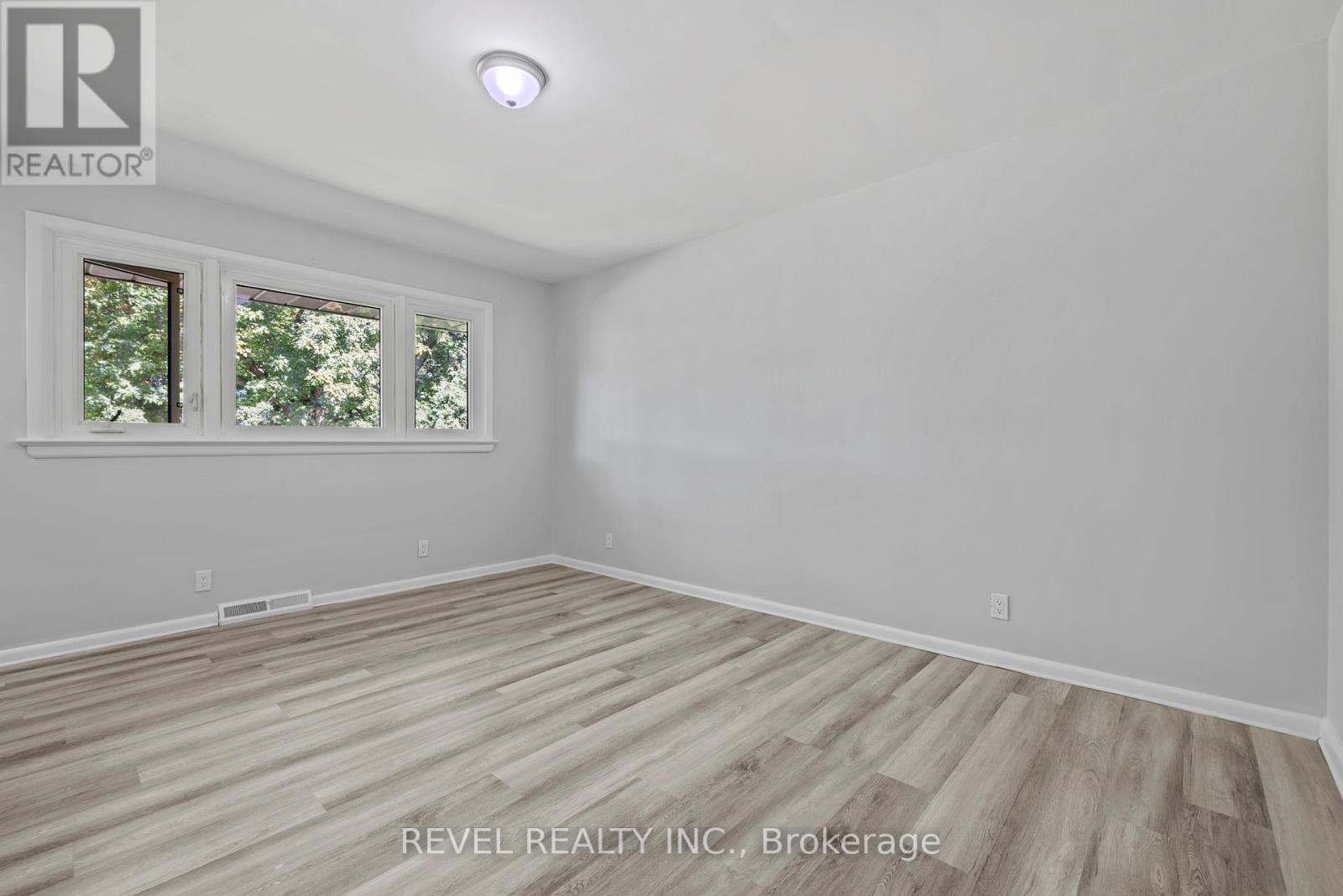 Photo 34 of 40 Bertram Drive, Hamilton ON
