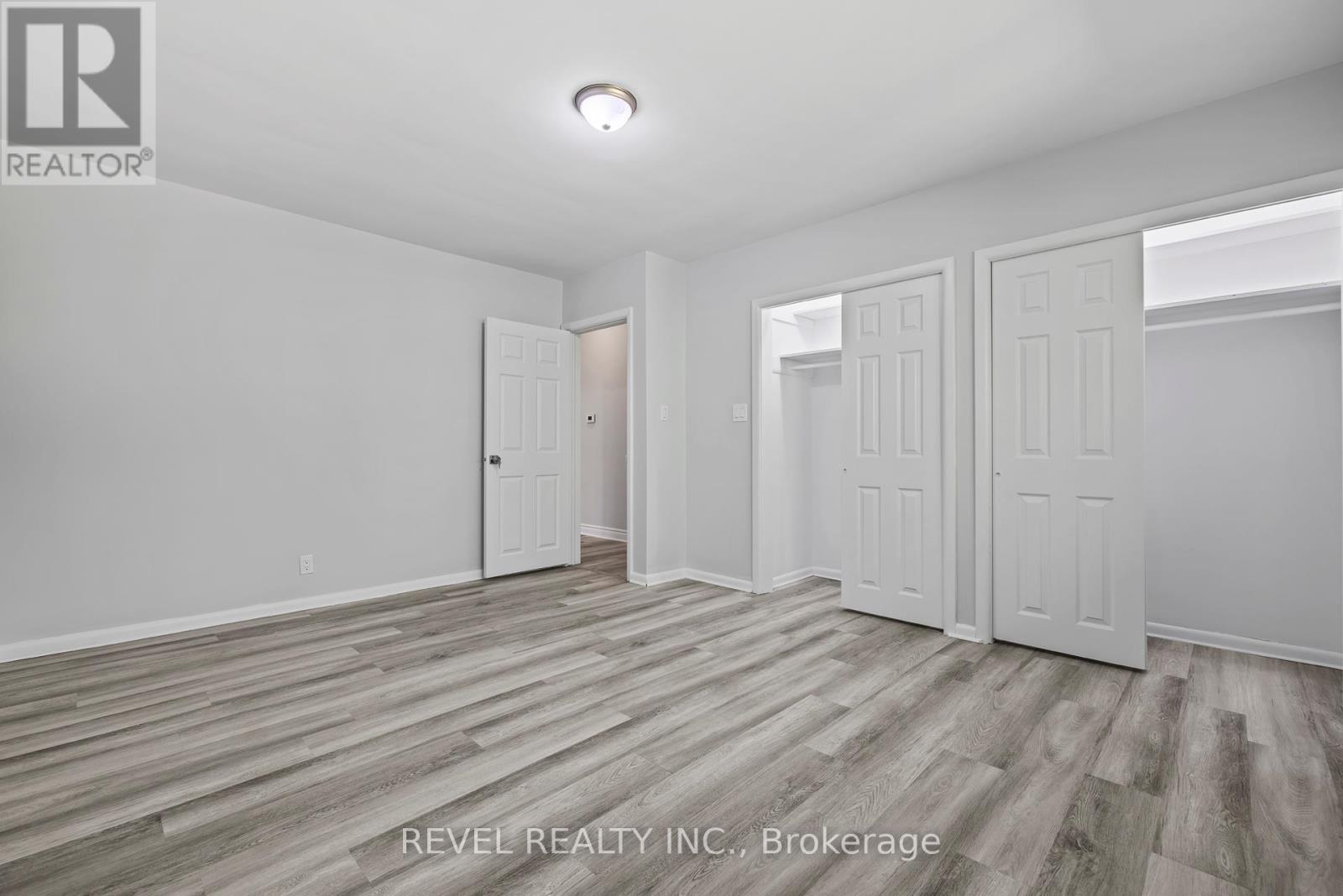 Photo 18 of 40 Bertram Drive, Hamilton ON