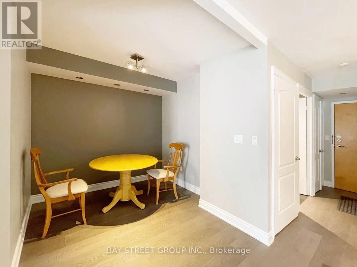 Photo 12 of 405 30 Hayden Street, Toronto ON